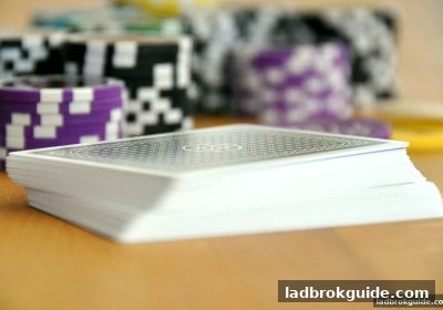 立博体育中文版深度教学:数字货币玩家必学的二十一点致胜法则