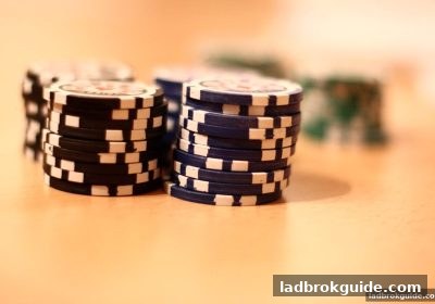 骰宝规则与赔率深度解析：立博体育中文版玩家进阶指南